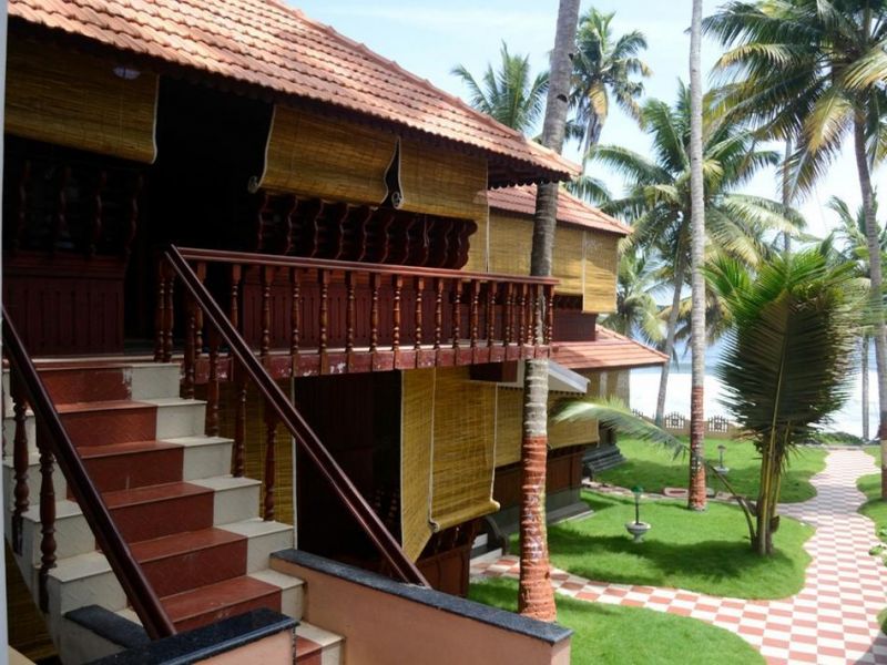 BLACK BEACH RESORT 2*