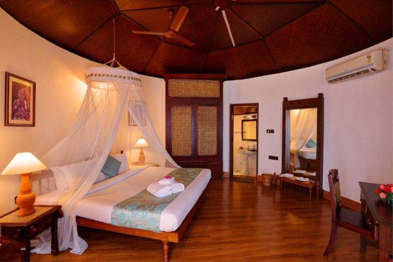 MANALTHEERAM AYURVEDA BEACH VILLAGE 3*