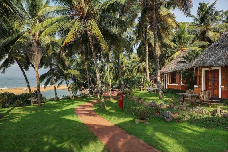 MANALTHEERAM AYURVEDA BEACH VILLAGE 3*