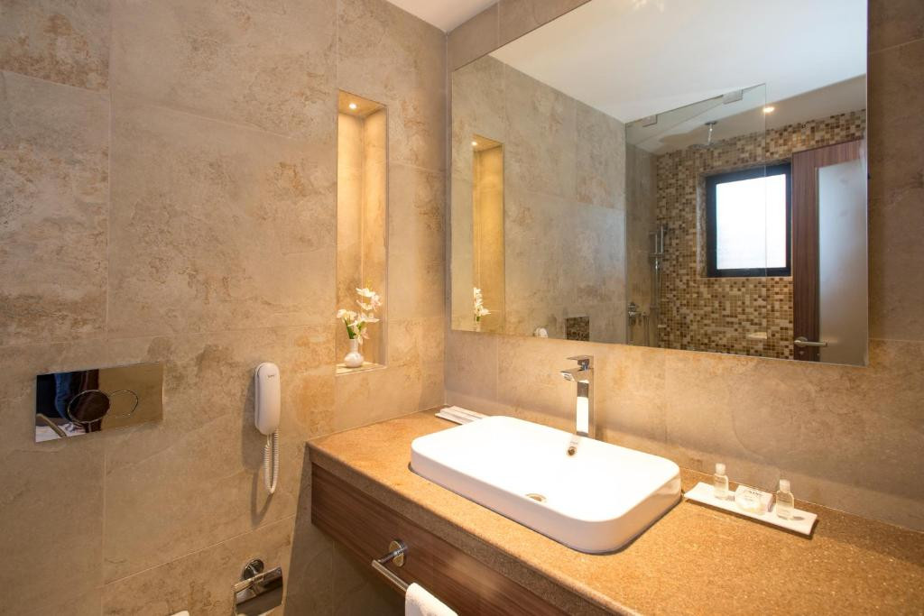 NANU RESORT 4*