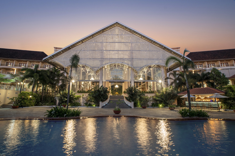 RADISSON BLU RESORT CAVELOSSIM BEACH 5*