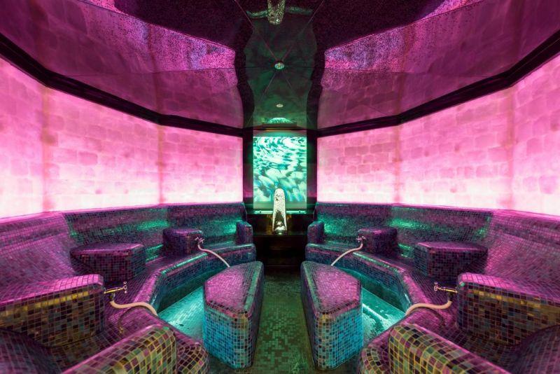 AQUA DOME 4*