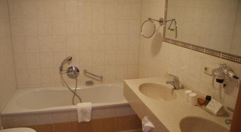 BRUGGERHOF 3*