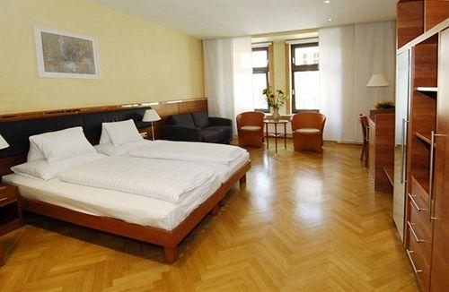 CENTRAL INNSBRUCK 4*