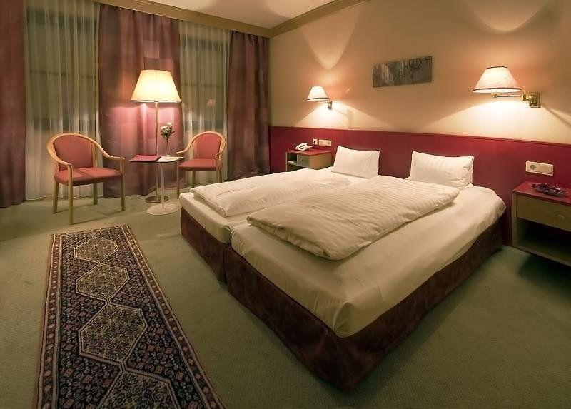 DER SALZBURGER HOF 4*