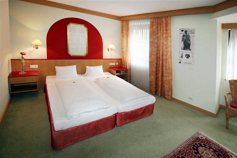 DER SALZBURGER HOF 4*