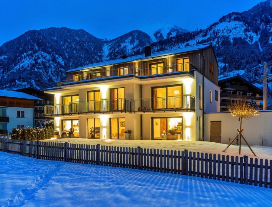 FUCHS APARTMENTS 2*