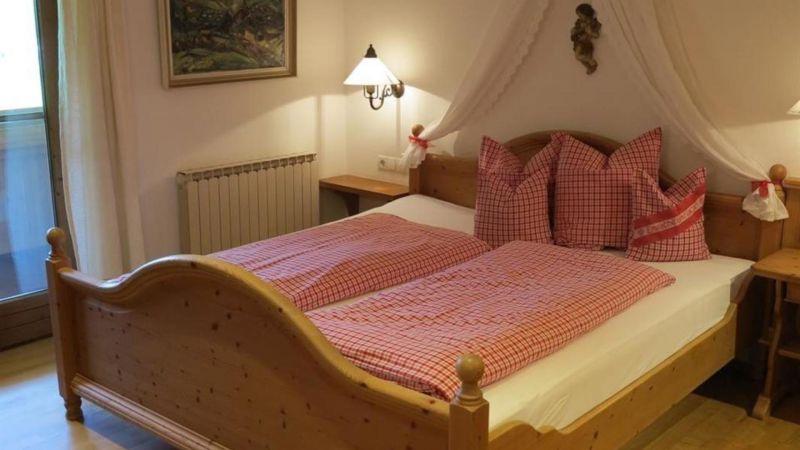 LANDHAUS ZUR KROELLIN APT 2*