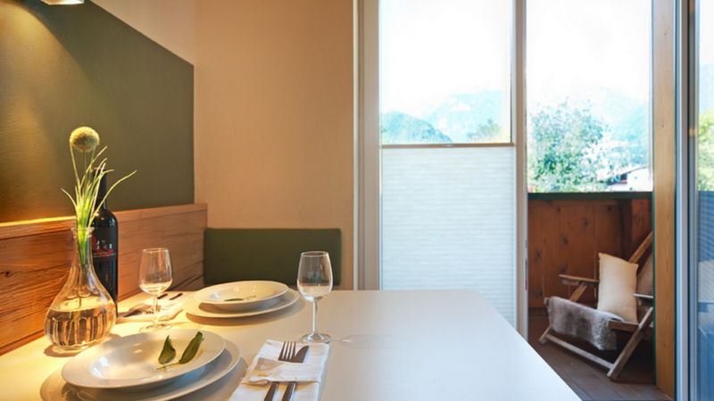 LEO APT 2*