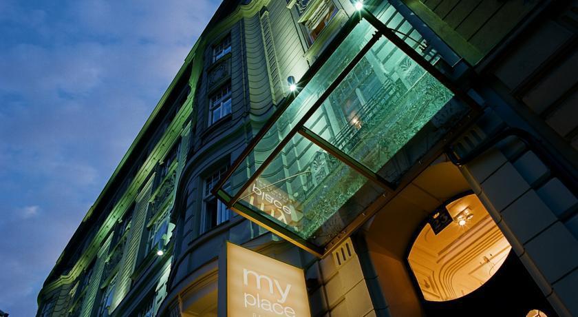 MY PLACE PREMIUM APARTMENTS RIVERSIDE 4*