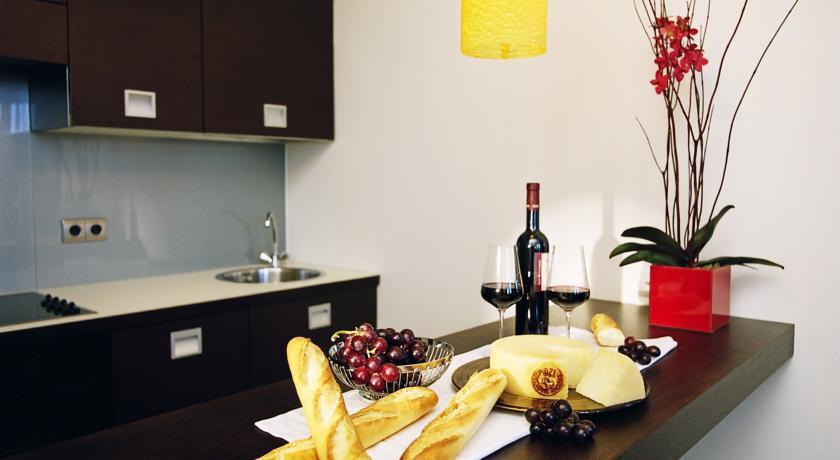 MY PLACE PREMIUM APARTMENTS RIVERSIDE 4*