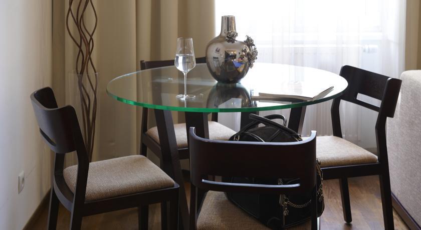 MY PLACE PREMIUM APARTMENTS RIVERSIDE 4*