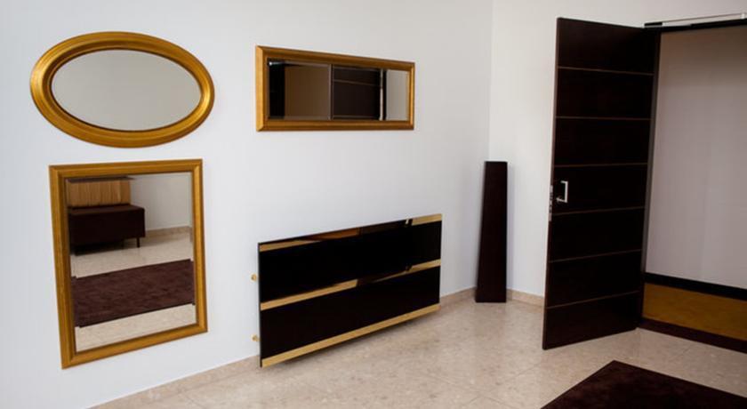MY PLACE PREMIUM APARTMENTS RIVERSIDE 4*