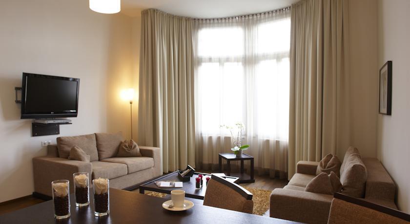 MY PLACE PREMIUM APARTMENTS RIVERSIDE 4*