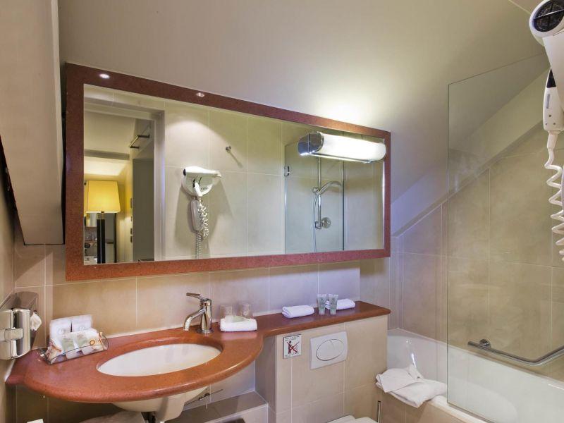 BEST WESTERN LOUVRE OPERA 3*