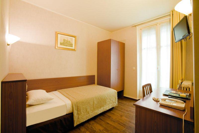 CENTRAL HOTEL PARIS 2*
