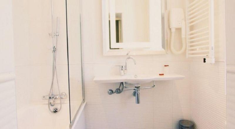 NAPOLEON HOTEL AJACCIO 3*