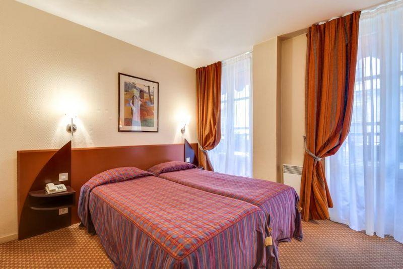 PAVILLON VILLIERS ETOILE 3*