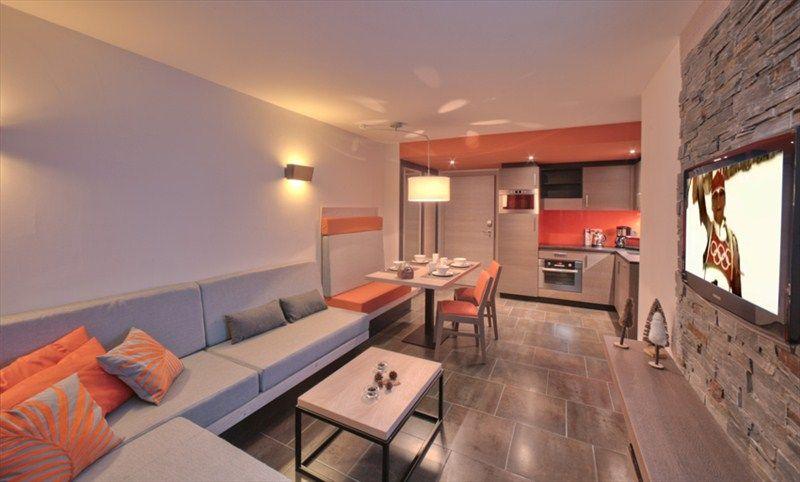 RES. MONTANA PLEIN SUD 5*