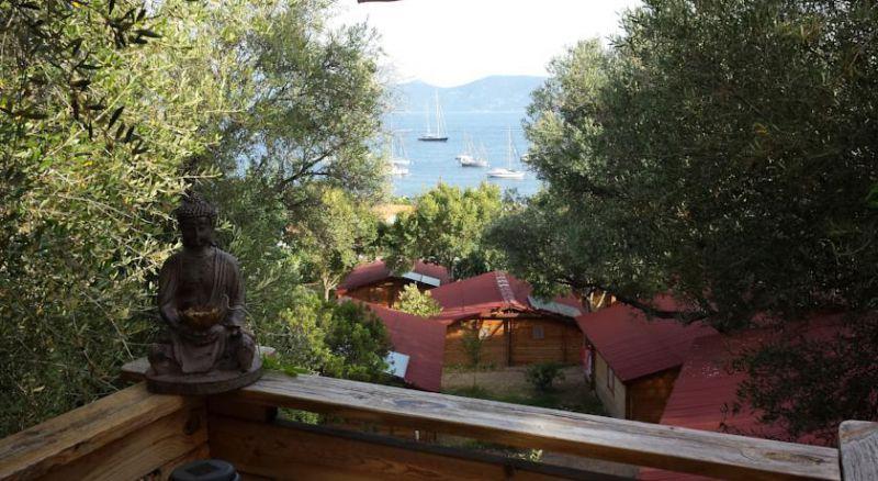 RESIDENCE MARE E MONTI 3*