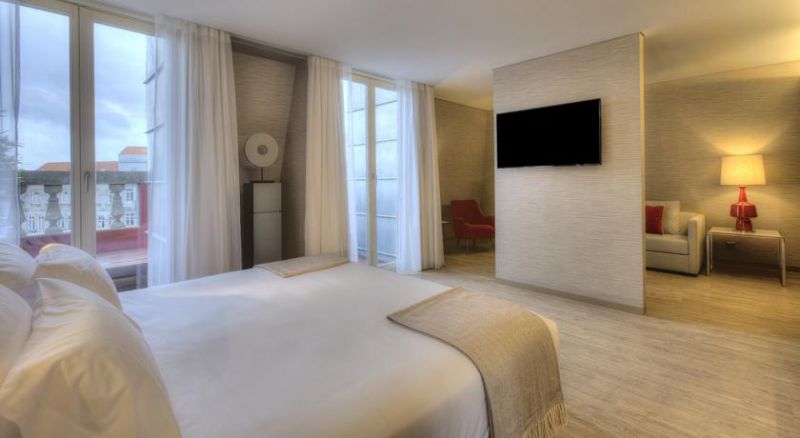 NH COLLECTION PORTO BATALHA 4*