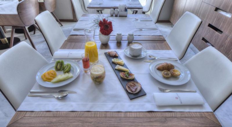 NH COLLECTION PORTO BATALHA 4*
