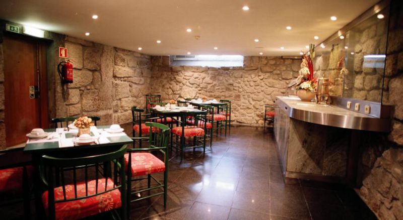 QUALITY INN PRACA DA BATALHA PORT 3*