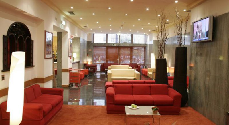 QUALITY INN PRACA DA BATALHA PORT 3*
