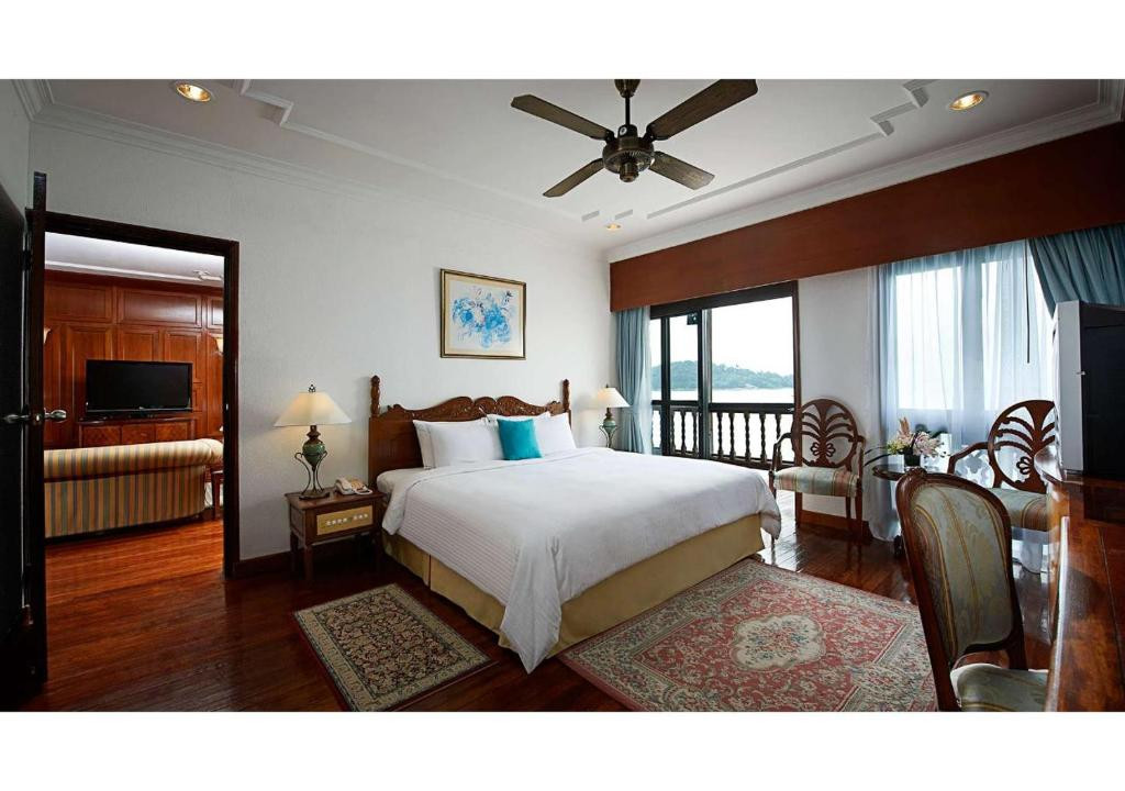 BERJAYA LANGKAWI BEACH & SPA RESORT 4*