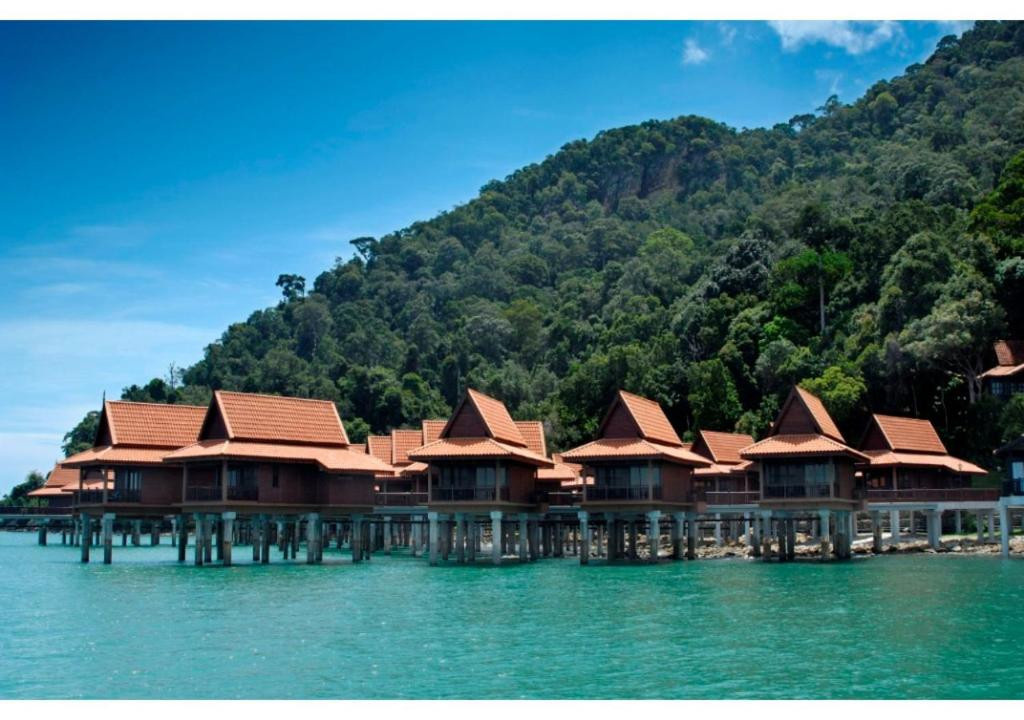 BERJAYA LANGKAWI BEACH & SPA RESORT 4*