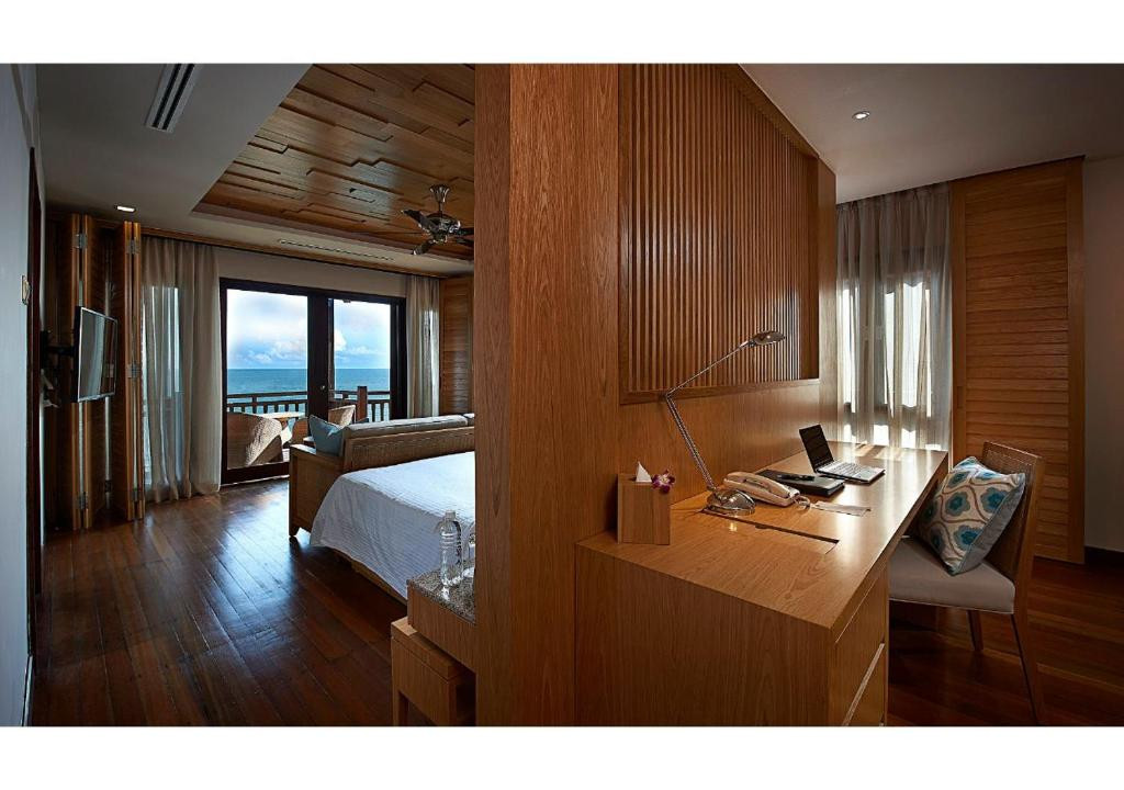 BERJAYA LANGKAWI BEACH & SPA RESORT 4*