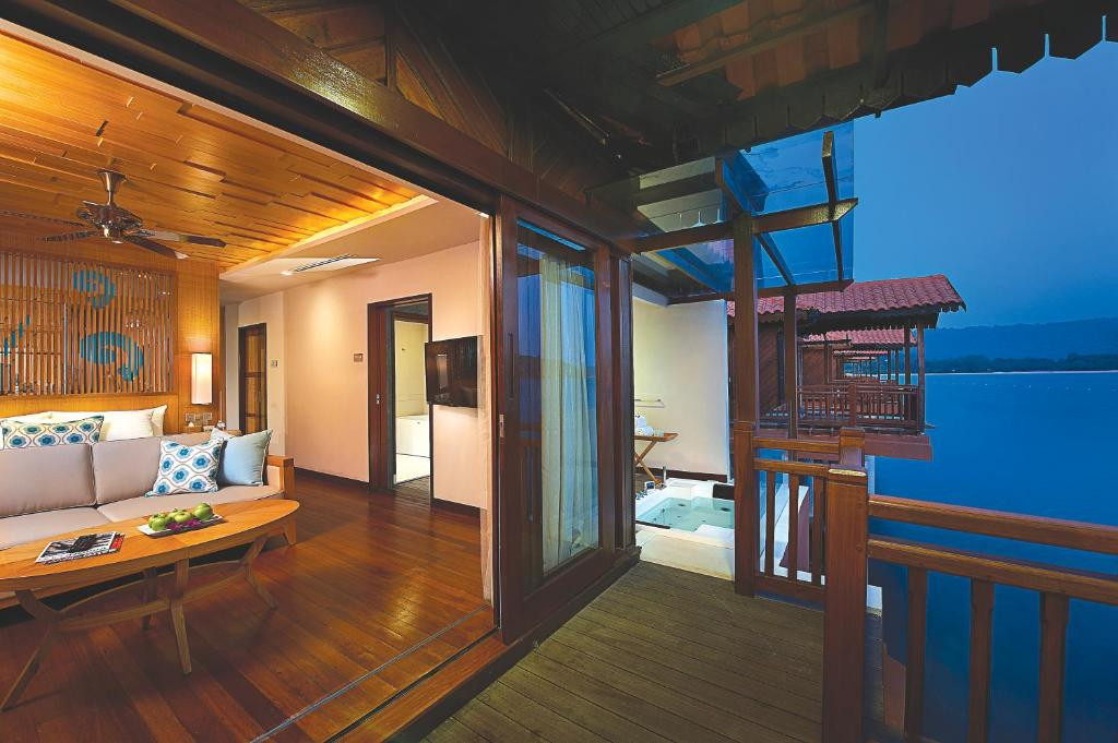 BERJAYA LANGKAWI BEACH & SPA RESORT 4*