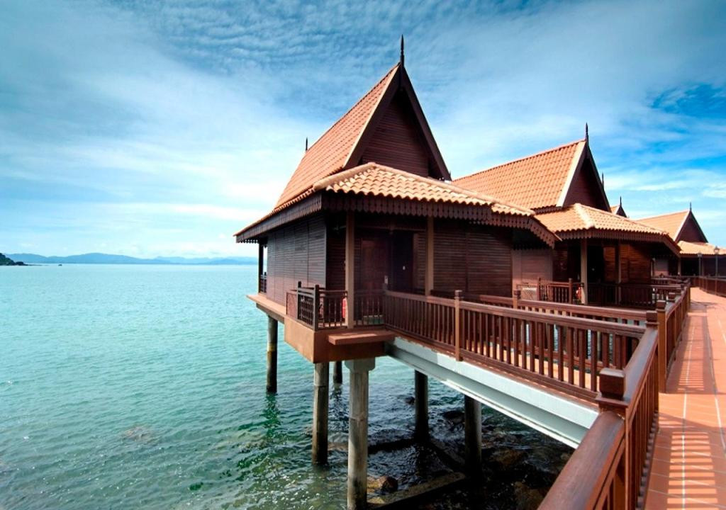 BERJAYA LANGKAWI BEACH & SPA RESORT 4*