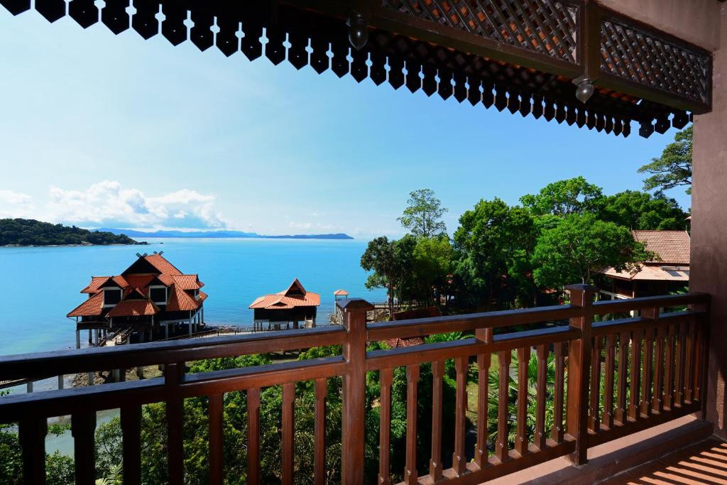 BERJAYA LANGKAWI BEACH & SPA RESORT 4*