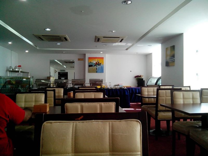IMPERIAL BOUTEC 3*