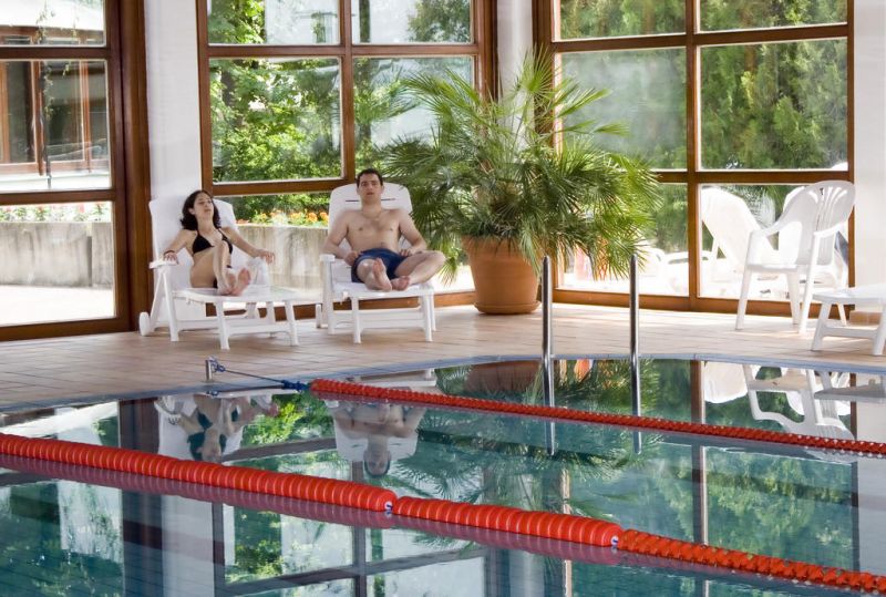 CLUB TIHANY 4*