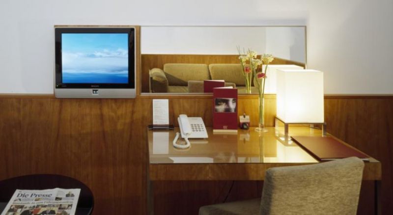 K+K HOTEL OPERA 4*