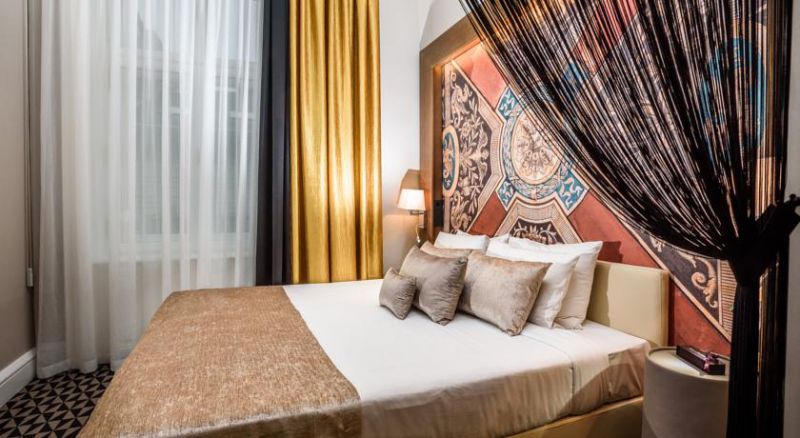 MOMENTS BUDAPEST 4*