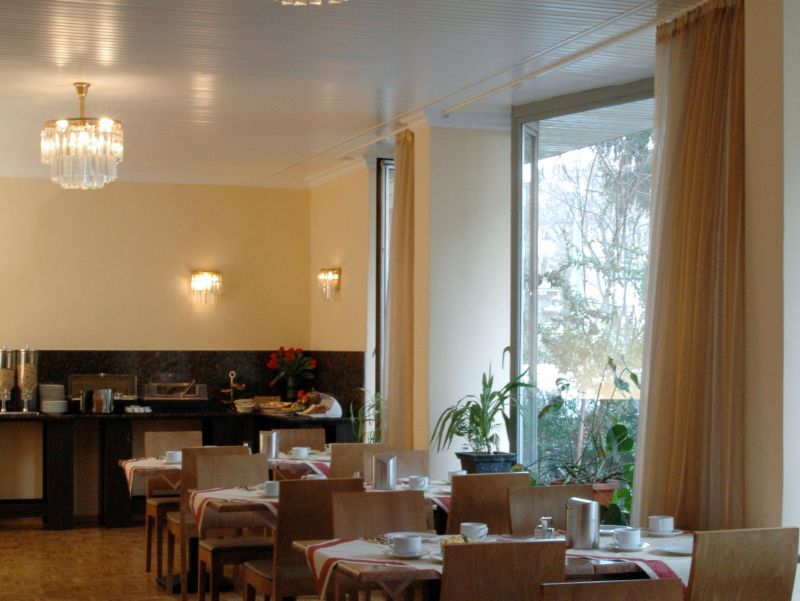 CITY HOTEL MERCATOR 3*