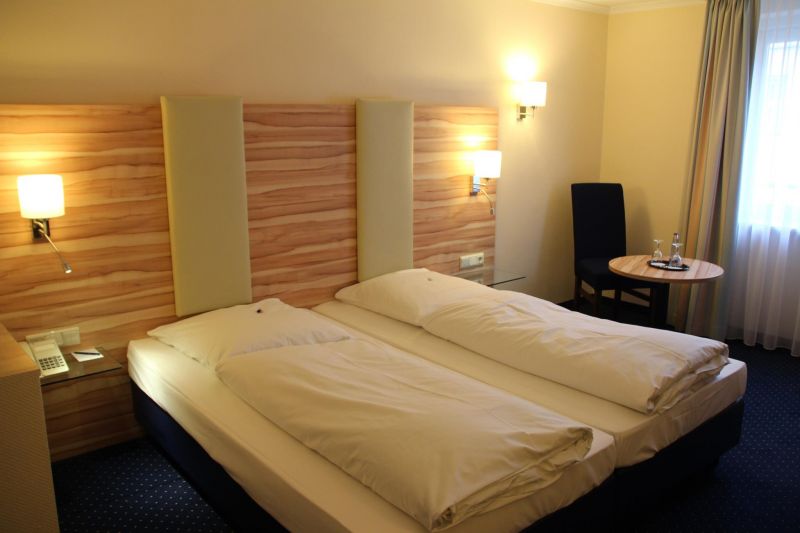 DANIEL 3*