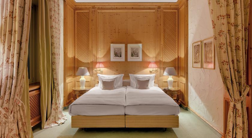 EXCELSIOR MUNICH 4*
