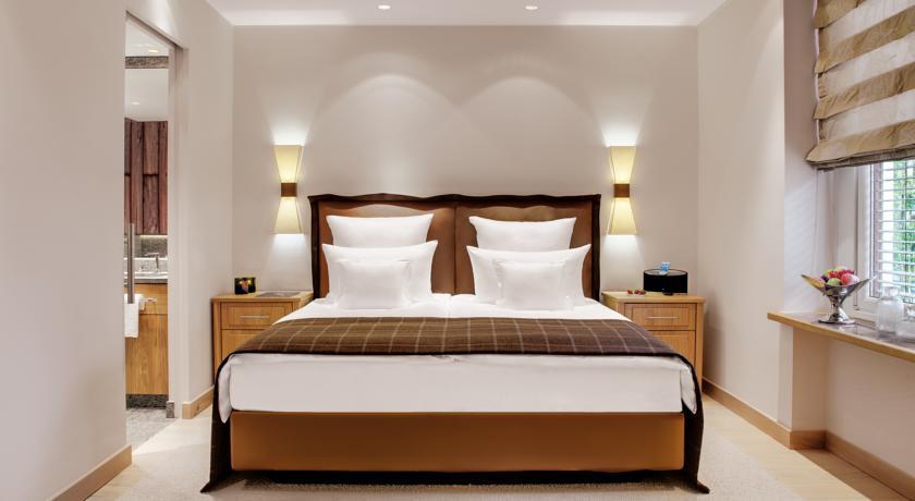 EXCELSIOR MUNICH 4*