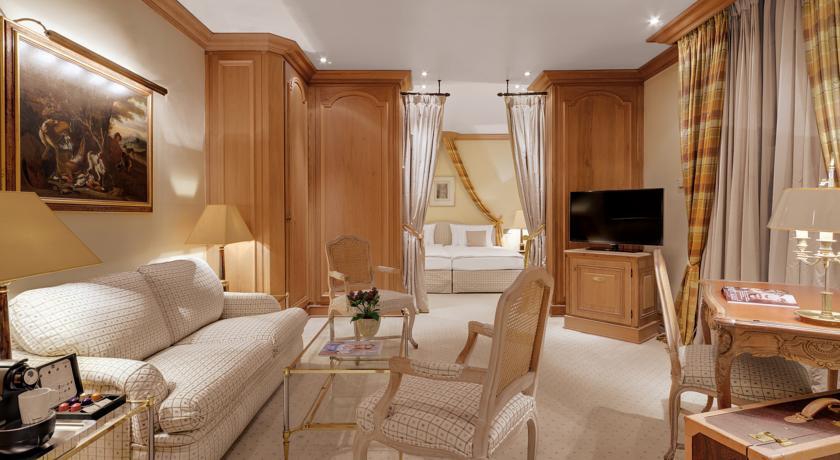 EXCELSIOR MUNICH 4*