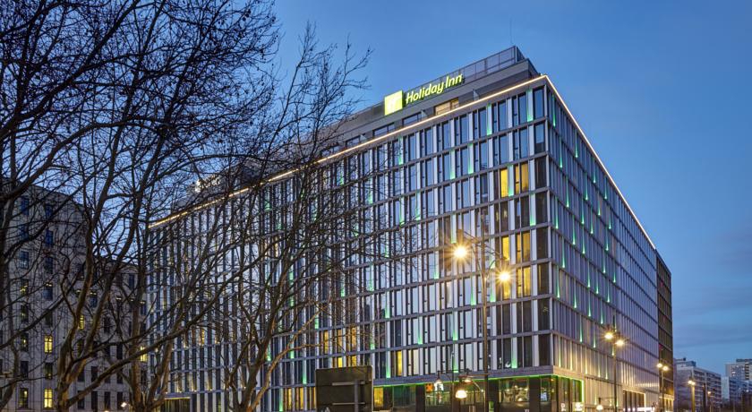 HOLIDAY INN BERLIN - CENTRE ALEXANDERPLATZ 4*