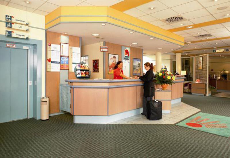 IBIS BERLIN AIRPORT TEGEL 2*