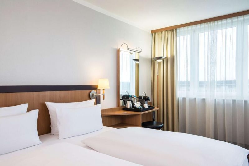 NH FRANKFURT MOERFELDEN 4*