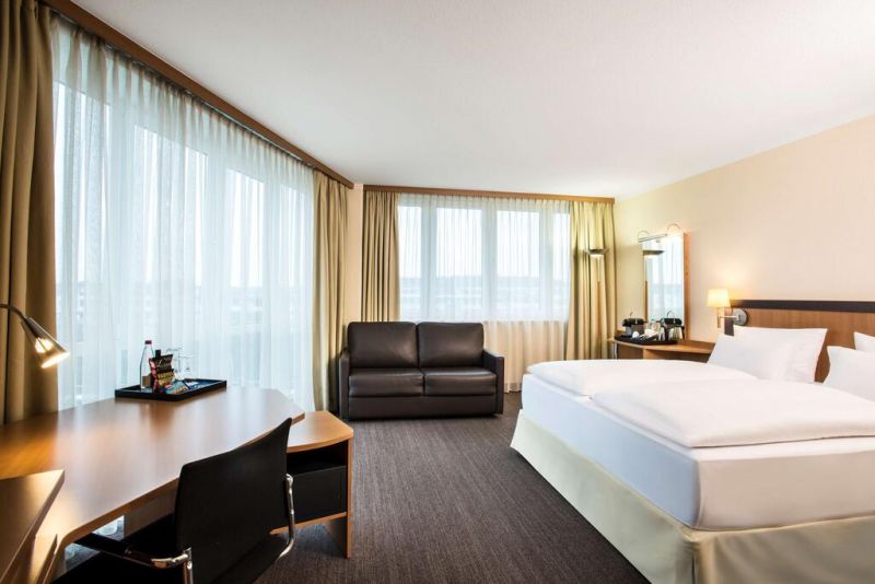 NH FRANKFURT MOERFELDEN 4*