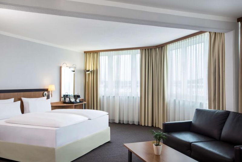 NH FRANKFURT MOERFELDEN 4*