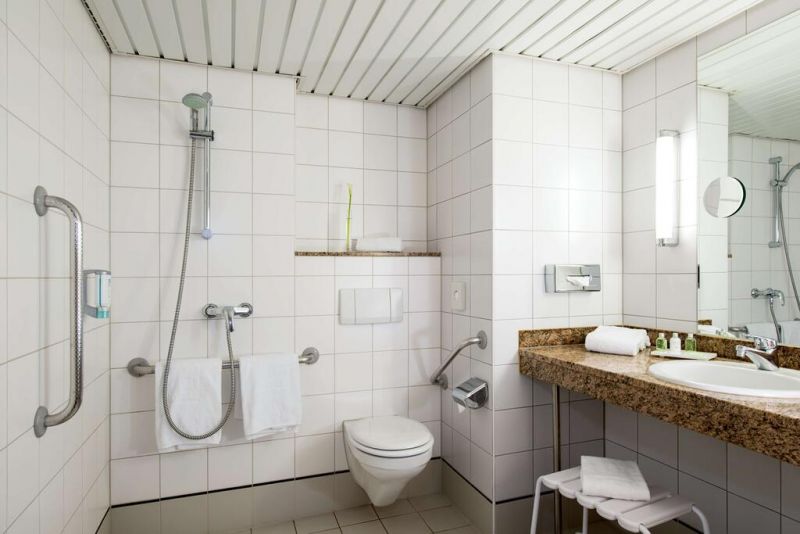 NH FRANKFURT MOERFELDEN 4*