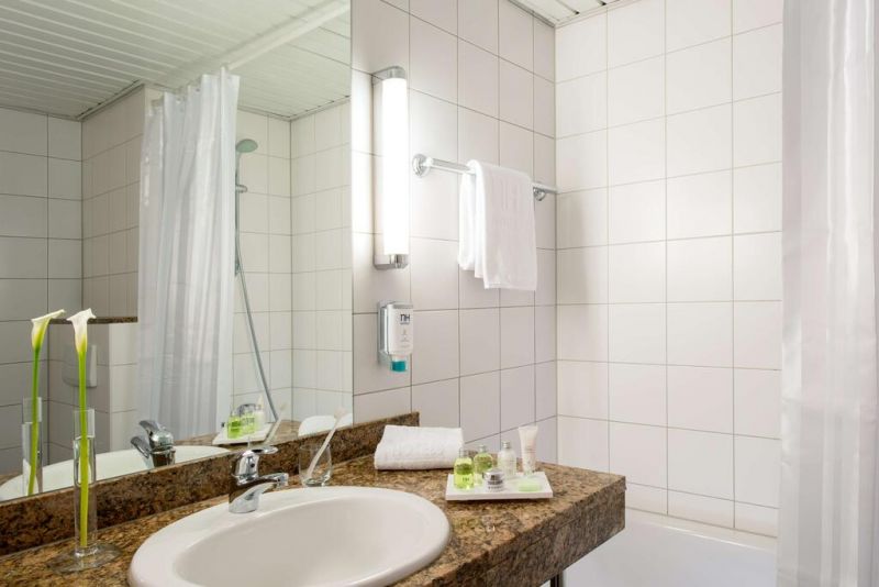 NH FRANKFURT MOERFELDEN 4*